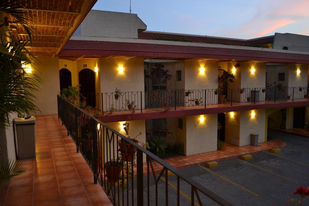 Hotel Villa Del Sol Expo Guadalajara Buitenkant foto