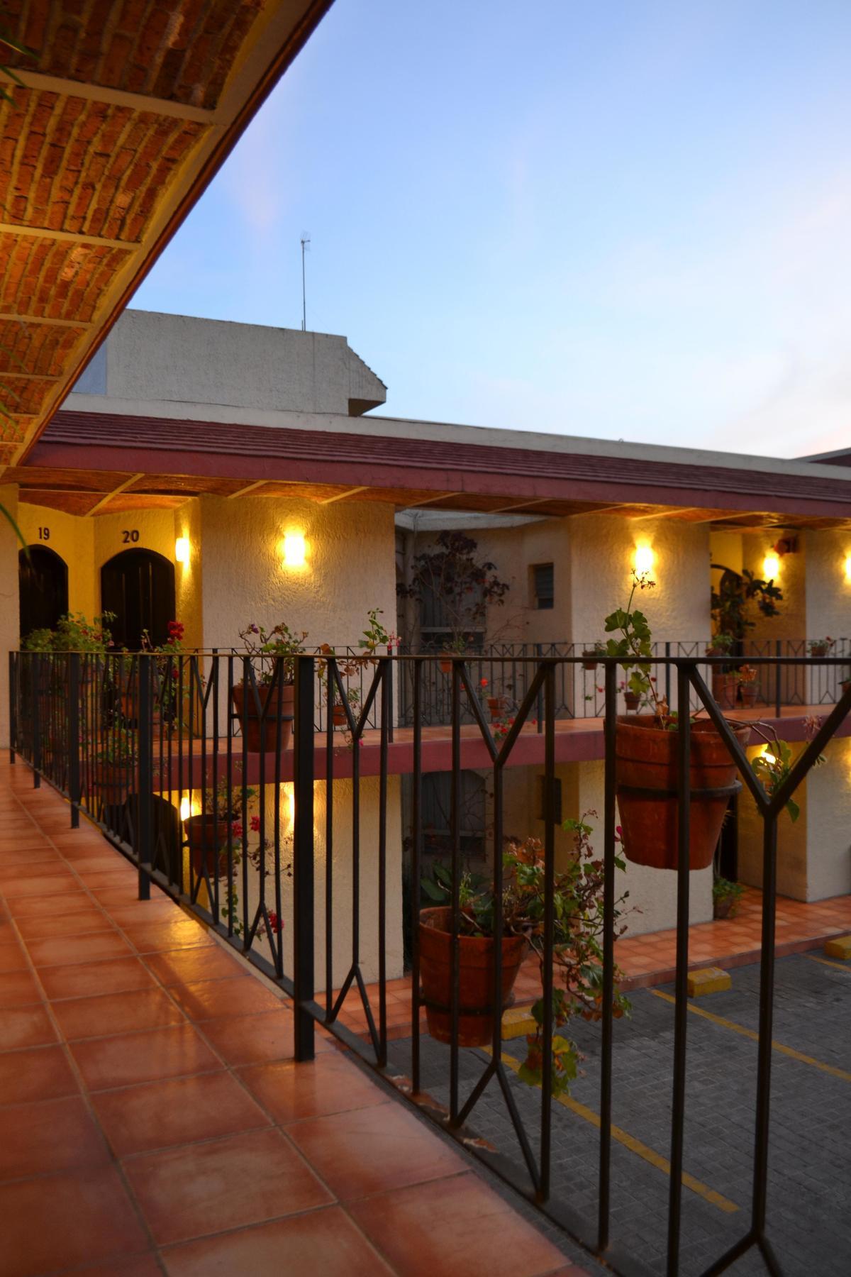 Hotel Villa Del Sol Expo Guadalajara Buitenkant foto